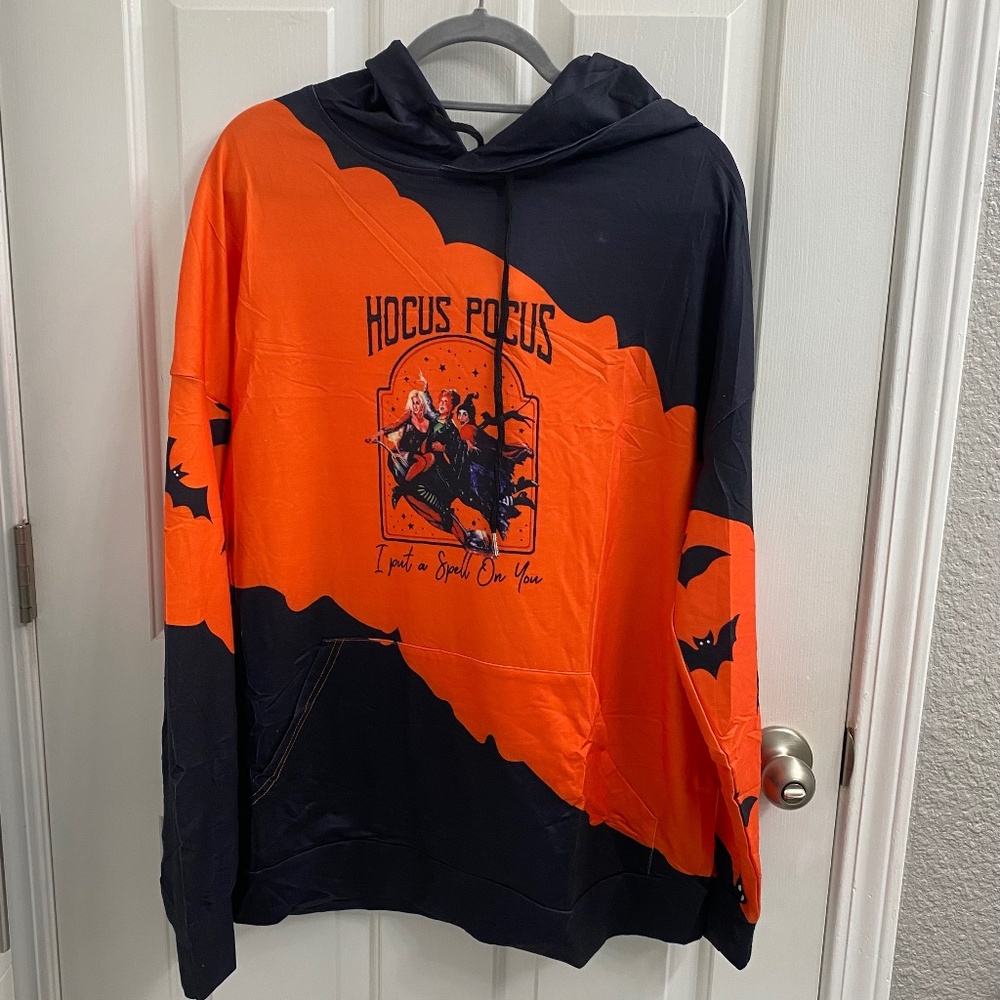 NWOT Hocus Pocus Hoodie 2xl